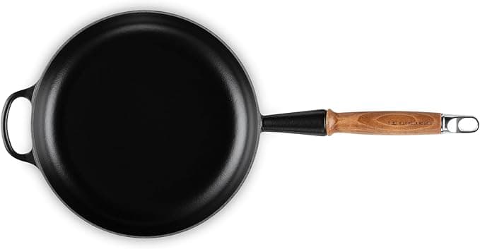 cast iron frying pan